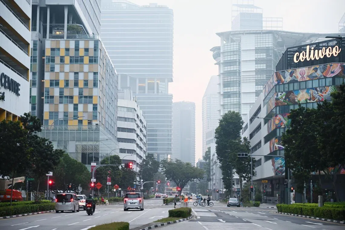 Haze in Singapore: Air quality returns to moderate levels