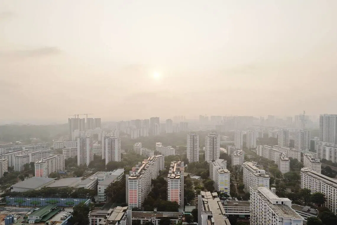 Haze in S’pore: PSI tops 100 in central region
