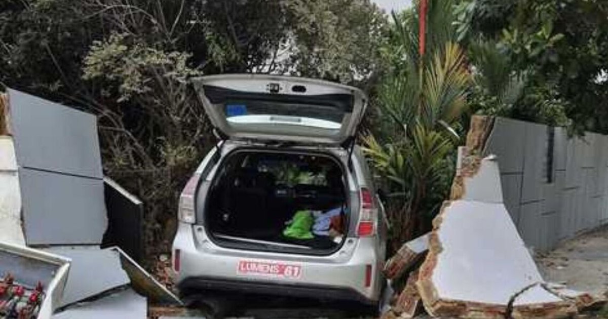 Car crashes into Katong home, knocks down wall