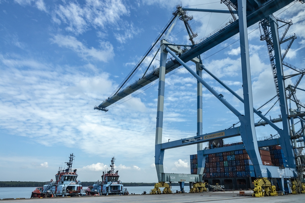 Haze or ship fumes? Maritime experts want closer watch on vessel emissions at Malaysian ports