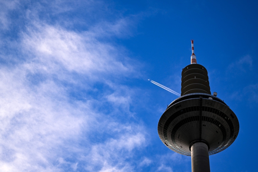 Singapore Airlines signs three-year deal to buy next-gen sustainable aviation fuel from Aether