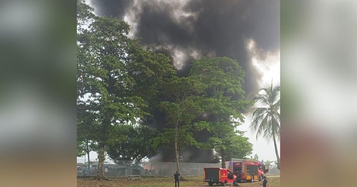 East Coast Park boat shed blaze sends smoke over ECP