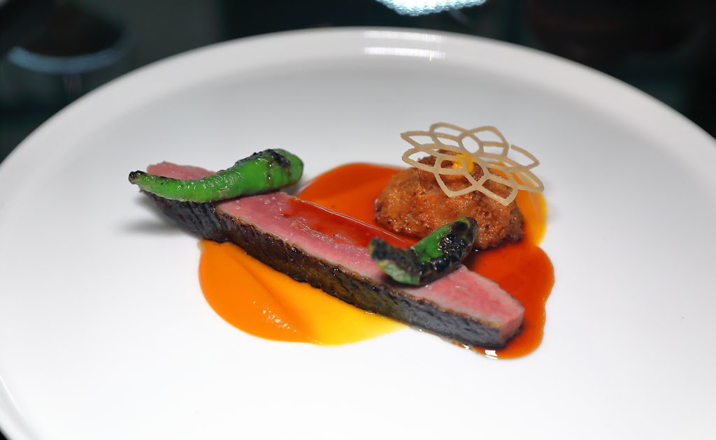 SG Food on Foot | Singapore Food Blog | Best Singapore Food | Singapore Food Reviews: Butcher’s Block @ Raffles Hotel Singapore